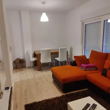 ático Espacioso En Zona Céntrica