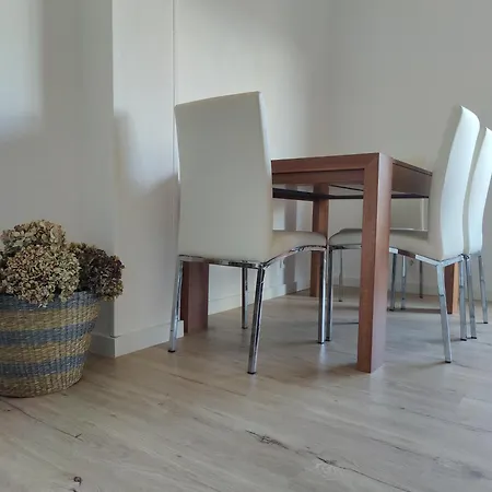 Atico Espacioso En Zona Centrica Apartamento *