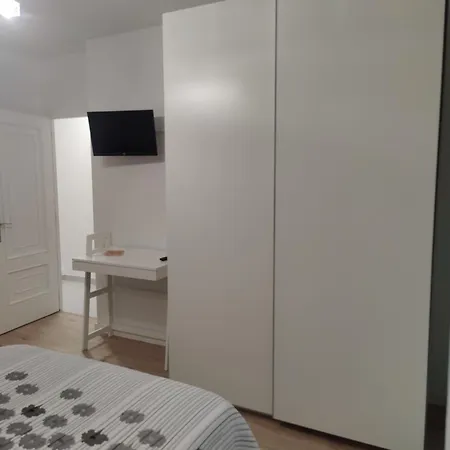 Apartment Atico Espacioso En Zona Centrica Sarria