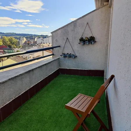 ático Espacioso En Zona Céntrica *