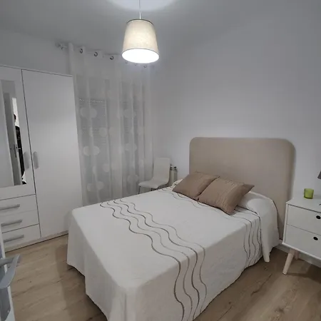 Atico Espacioso En Zona Centrica Apartamento *