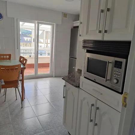 ático Espacioso En Zona Céntrica *