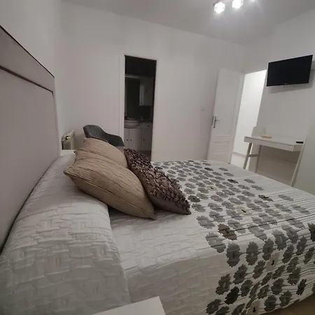 ático Espacioso En Zona Céntrica Sarria