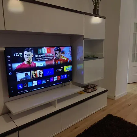 Atico Espacioso En Zona Centrica Apartment Sarria