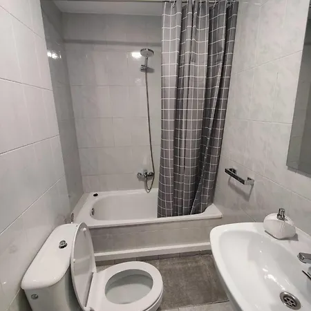 Atico Espacioso En Zona Centrica Apartment Sarria
