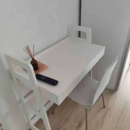 Atico Espacioso En Zona Centrica * Sarria