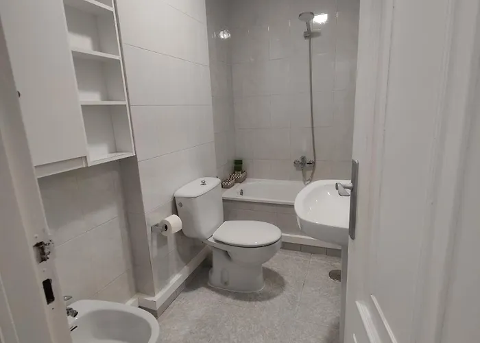 Atico Espacioso En Zona Centrica Appartement *