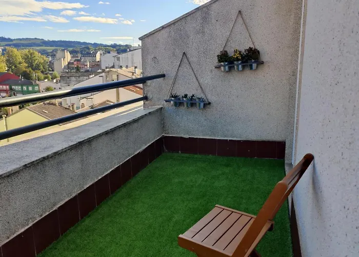 Atico Espacioso En Zona Centrica *