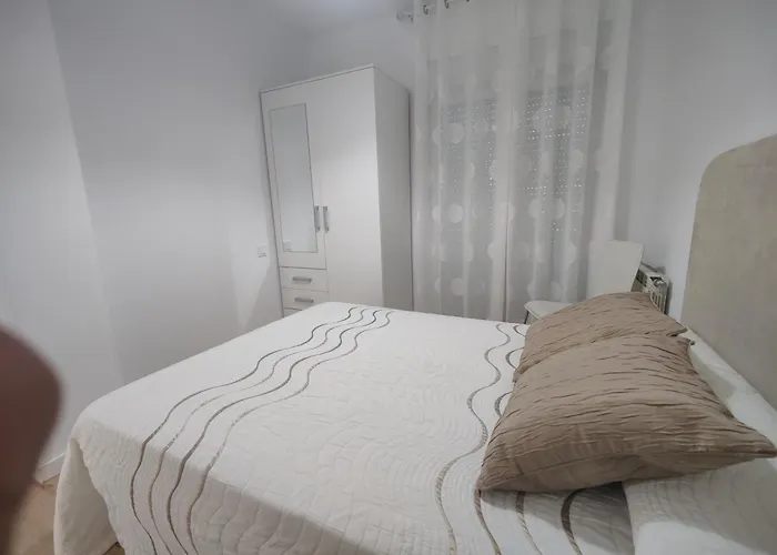 Atico Espacioso En Zona Centrica Appartement Sarria