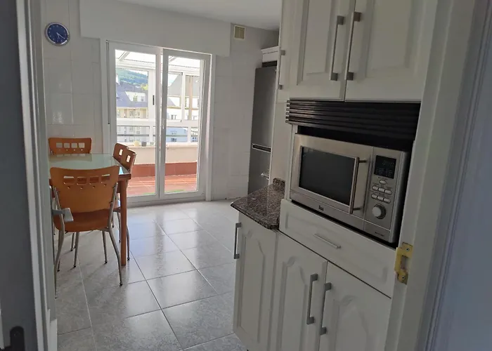 Atico Espacioso En Zona Centrica *