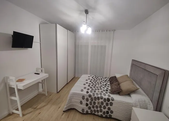 Atico Espacioso En Zona Centrica Appartement